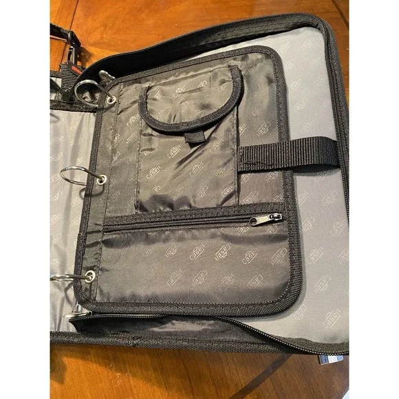 Case-it Zipper Binder, 3-Ring, Handle and Shoulder Strap, Red & Gray - Picture 7 of 16